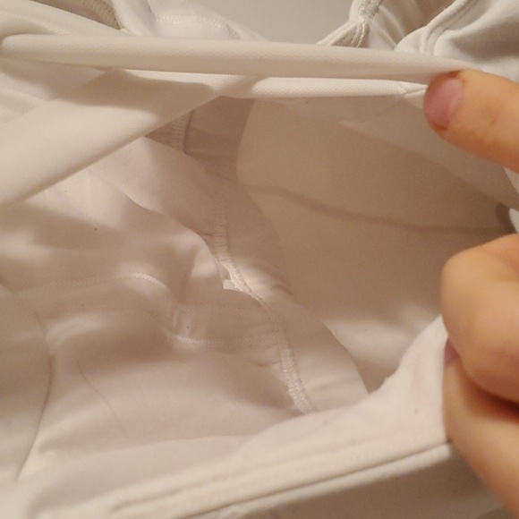 Lululemon athletica Enhearten Tank, built in bra. White. Women size 6. - Picture 7 of 12